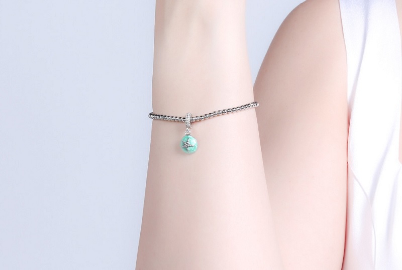 Điểm nhấn màu xanh ngọc lạ mắt